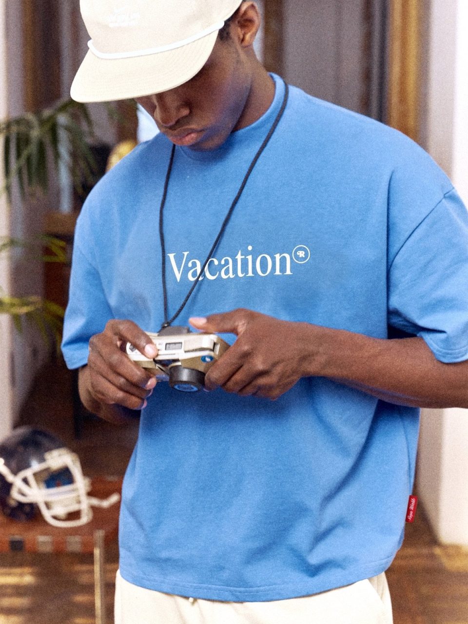 VACATION CLUB BLUE TEE