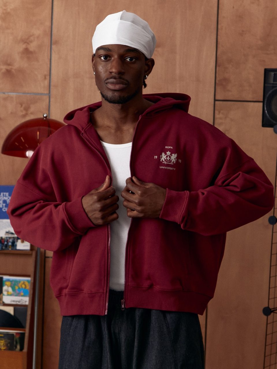 CHERRY UNIVERSITY ZIP-HOODIE