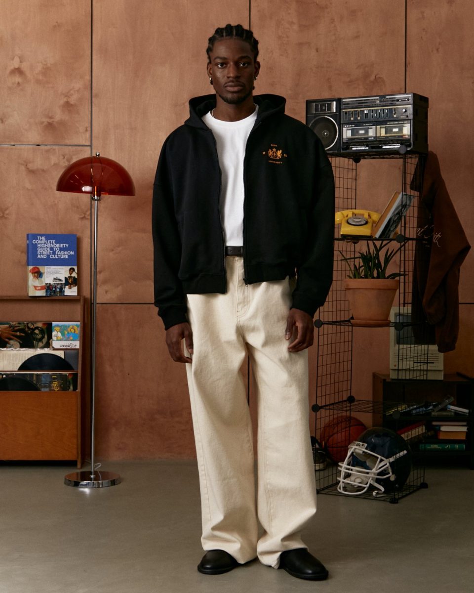 BLACK UNIVERSITY ZIP-HOODIE